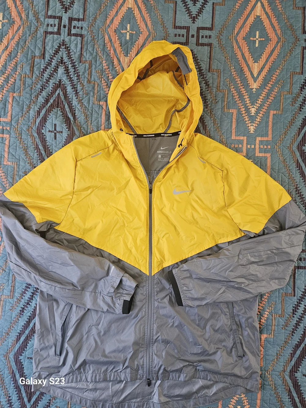 Nike Men’s Yellow and Gray Hooded Windbreaker Jacket - Lightweight Zip-Up